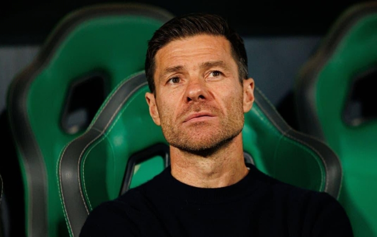 Cái gật đầu của Xabi Alonso đã làm thay đổi mọi thứ với Arsenal và Chelsea