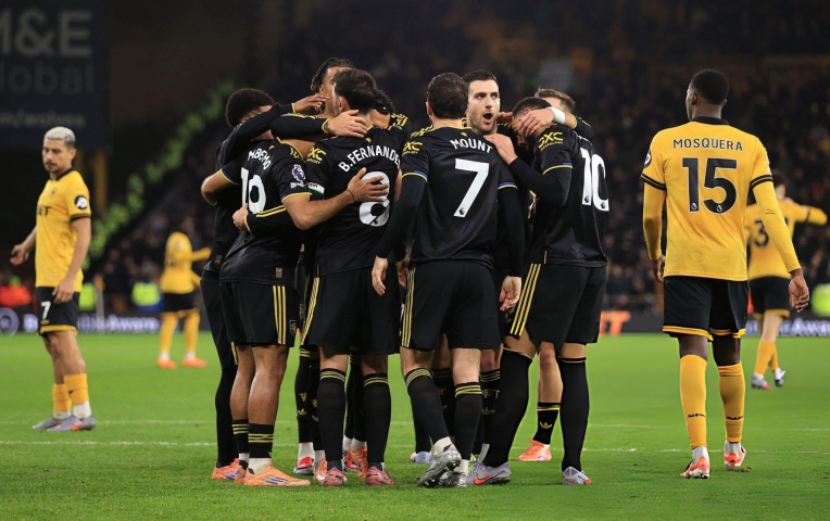 Đại thắng Wolves, MU áp sát top 4 Ngoại hạng Anh