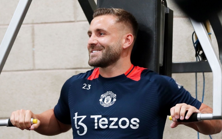 Tin vui cho fan MU: Luke Shaw trở lại luyện tập sau 9 tháng chấn thương