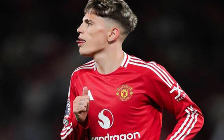 Scholes 'cảnh báo' MU có thể sai lầm ở vụ Garnacho