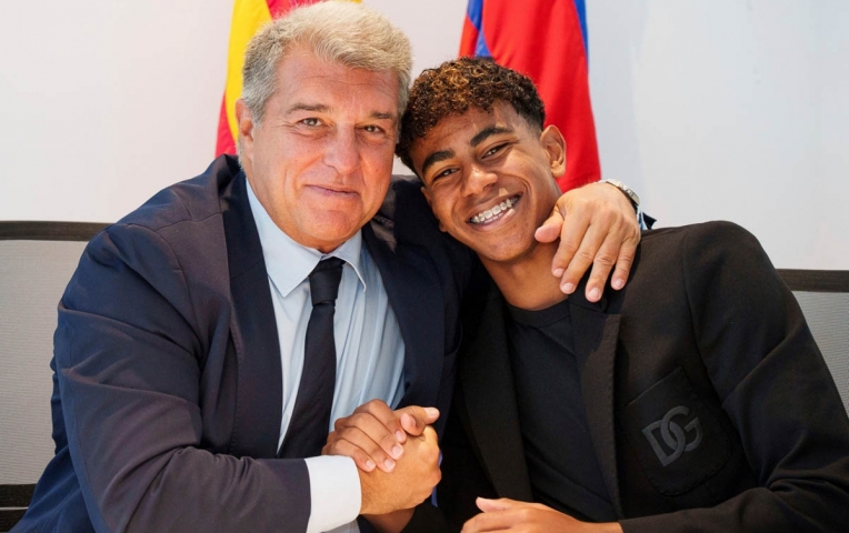 Chủ tịch Barca có động thái với Lamine Yamal