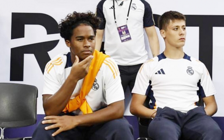 Sao trẻ đình đám Real Madrid trước cơ hội theo chân Ronaldo