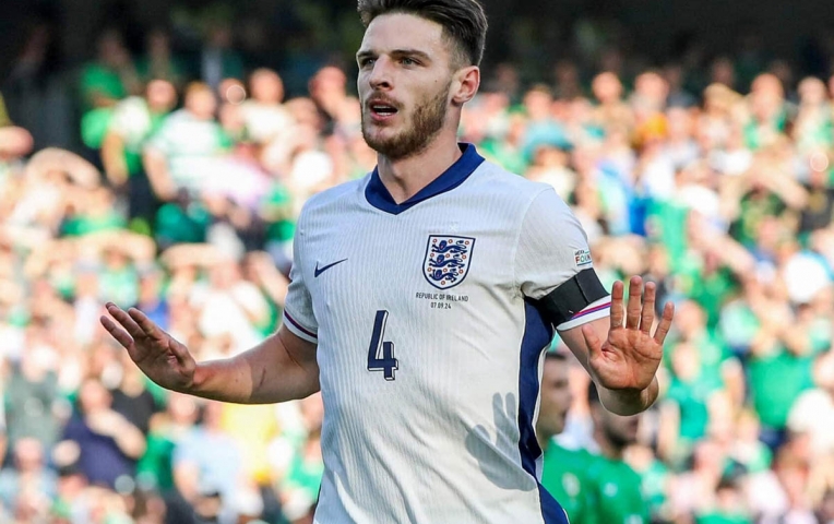 Tuchel giải thích lý do loại bỏ Declan Rice