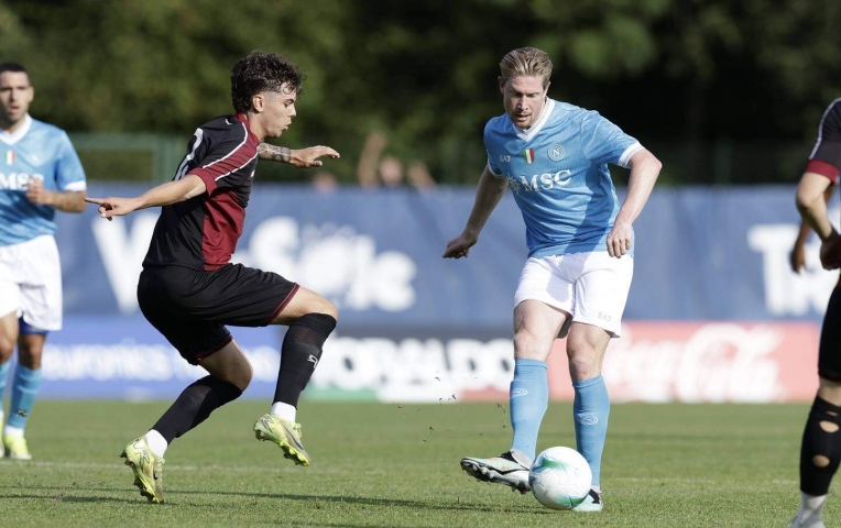 De Bruyne nhận thất bại trong trận đầu tiên đá cho Napoli