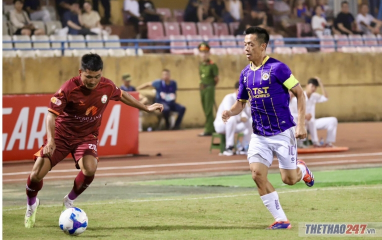 Văn Quyết: 'Nhiều ngoại binh ở V-League chưa đảm bảo chất lượng'