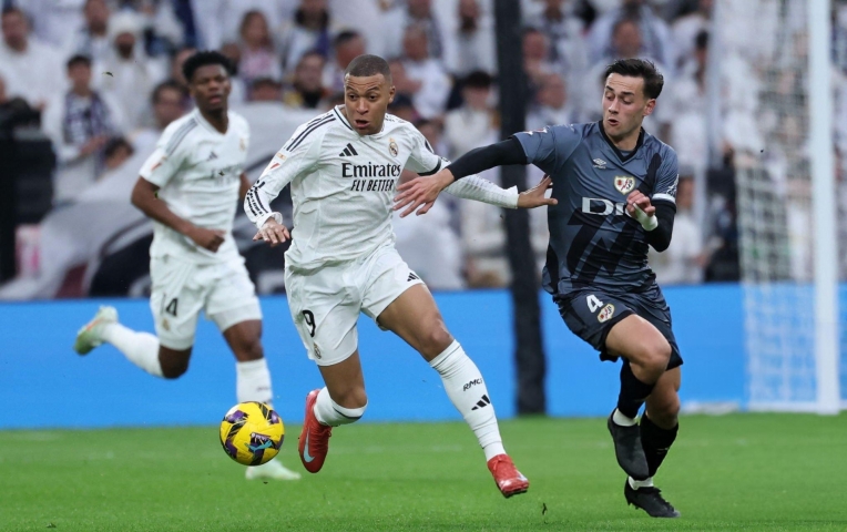 Mbappe tỏa sáng, Real Madrid thắng Vallecano