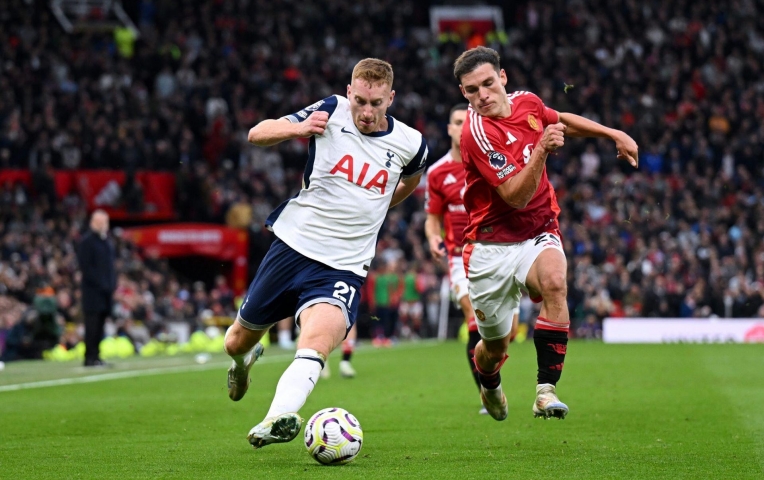 Premier League ra quyết định ngăn MU tăng cơ hội đoạt cúp