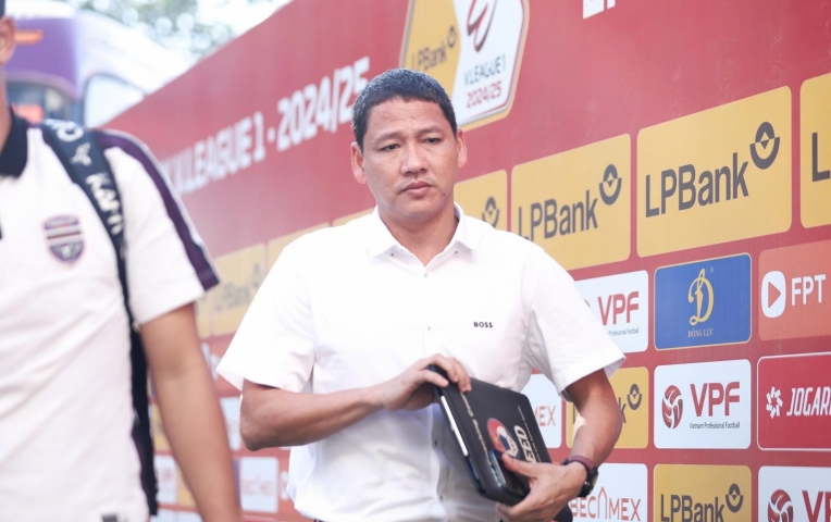 HLV Anh Đức kể hàng loạt vấn đề tại CLB Bình Dương