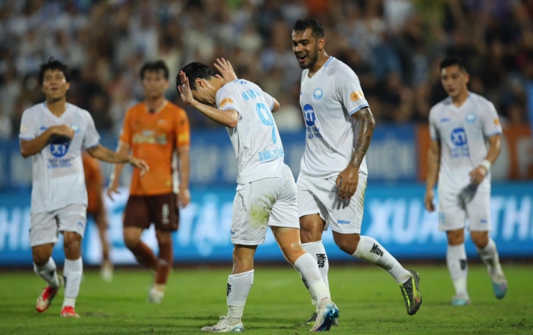 Lịch thi đấu vòng 24 V-League 2024/2025: Nam Định lên ngôi?