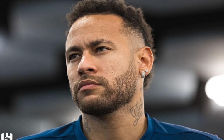 Neymar phá vỡ im lặng, lên tiếng lý do từ chối đá Club World Cup