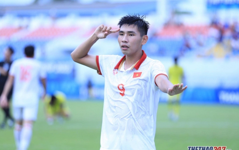 HLV Popov chiêu mộ thành công Vua phá lưới Đông Nam Á