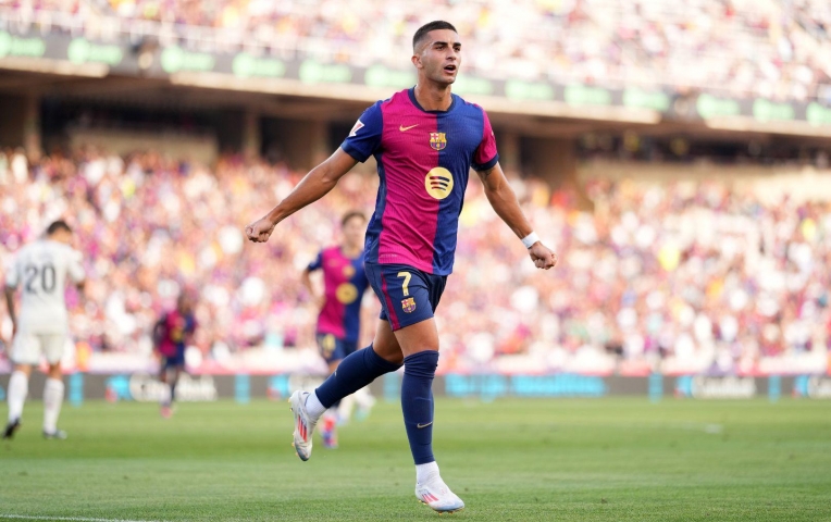 Barca cương quyết giữ tiền đạo xuất sắc bậc nhất