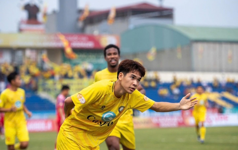 Sao trẻ hay nhất V-League nói gì khi bất ngờ trở lại U23 Việt Nam?