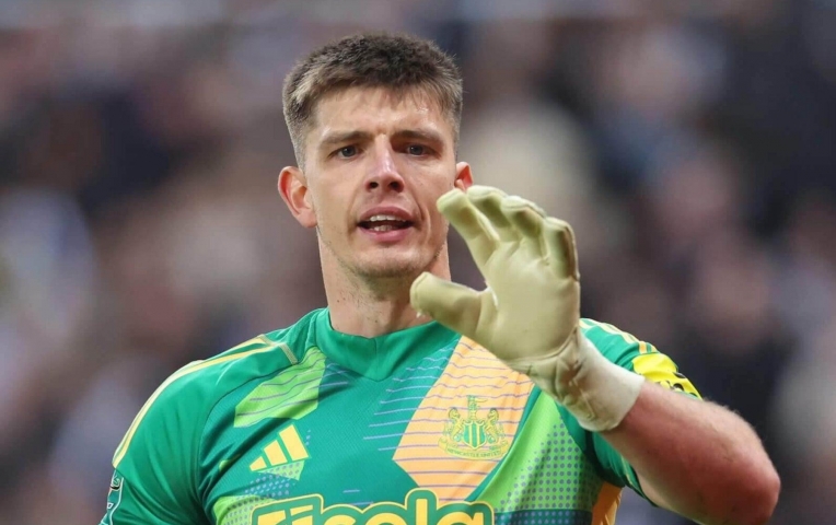 MU nhắm mua thủ môn phản xạ hay nhất Premier League