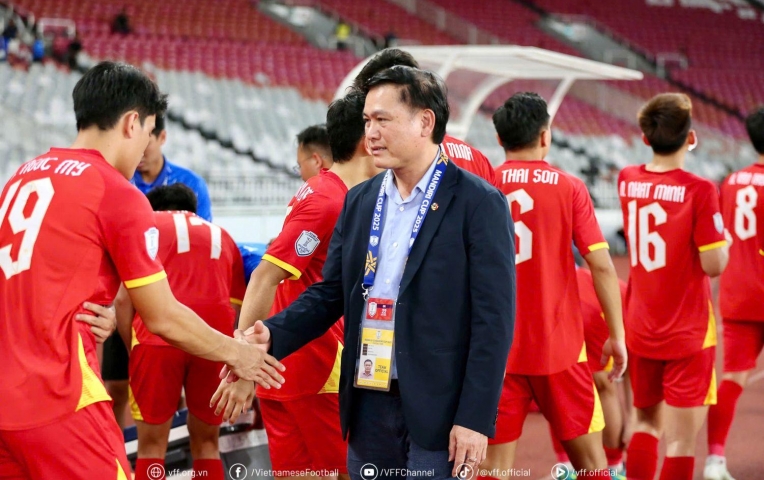 Phó chủ tịch VFF khen cầu thủ U23 Việt Nam khi bị đối phương bóp cổ