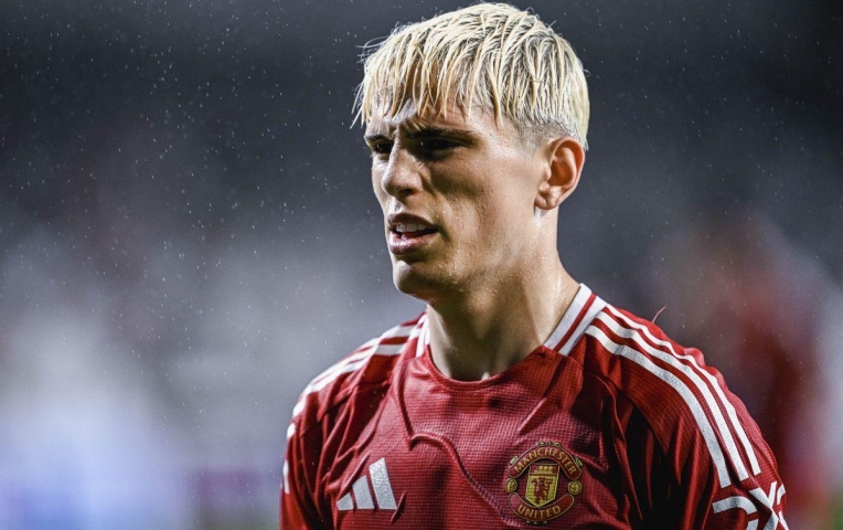 Chelsea xem xét 'hạnh kiểm' của Garnacho trước khi chiêu mộ anh