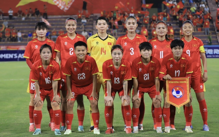 Lịch thi đấu bóng đá hôm nay 9/8: Nam Định vs CAHN, Việt Nam vs Indonesia mấy giờ?