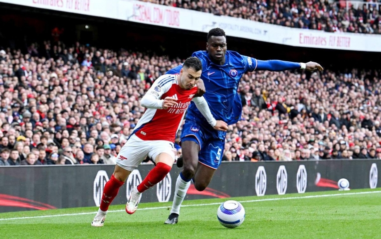 Arsenal đánh bại Chelsea: Martinelli tạo sự khác biệt