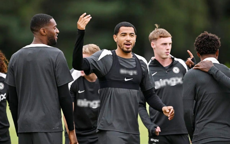 Giải chưa đá, Chelsea đã mất ngôi sao cả mùa