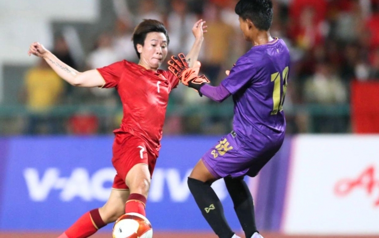 Vừa giải nghệ, 'cầu thủ sút phạt góc hay nhất Việt Nam' lập tức ghi bàn