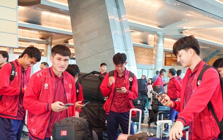 U23 Việt Nam đặt chân đến Qatar, chuẩn bị bước vào tập huấn