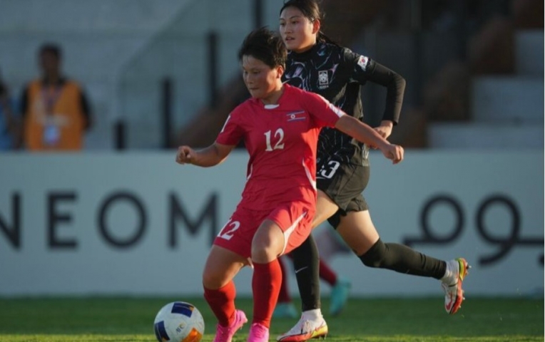 Triều Tiên thắng không tưởng Hàn Quốc 7-0 ở giải châu Á