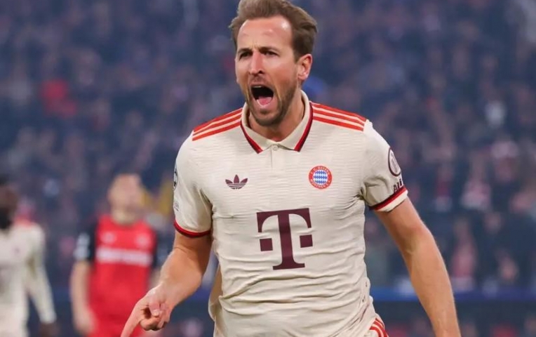 Kane lập cú đúp, Bayern Munich hủy diệt Leverkusen