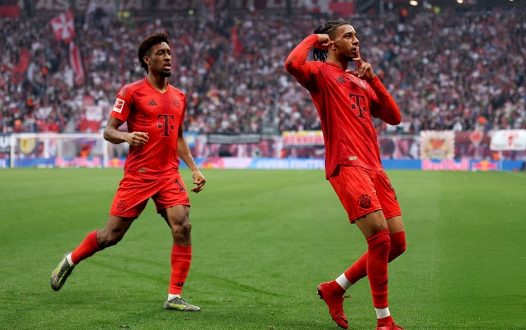 Bayern Munich bị cầm hòa, Kane lại phải đợi ngày nâng cúp
