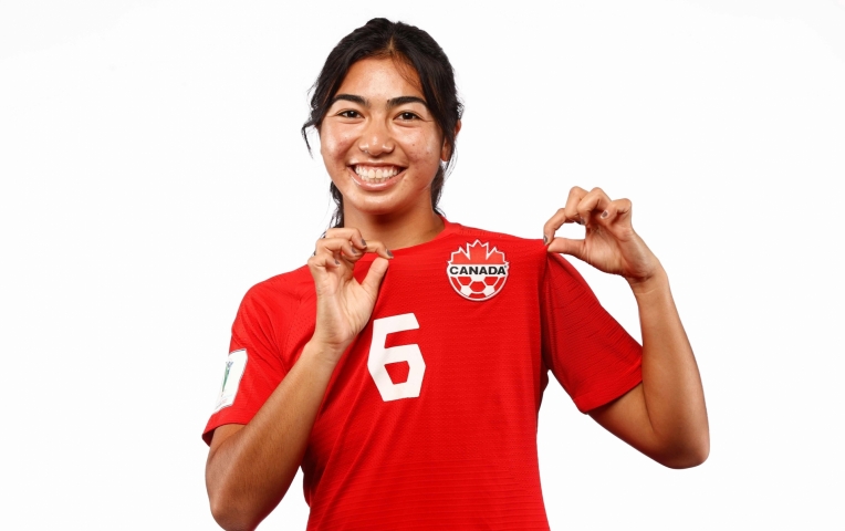 Cầu thủ Việt kiều từng dự World Cup được gọi lên tuyển Canada