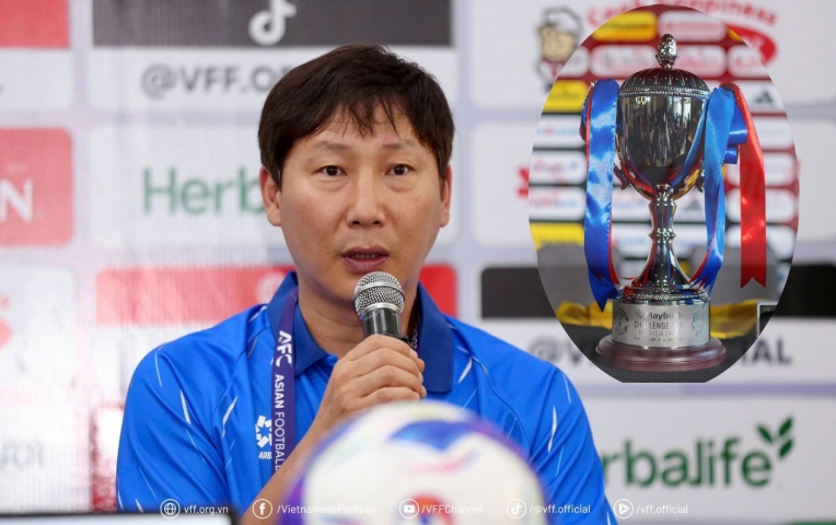 Đánh bại MU, HLV Kim Sang Sik chính thức có thêm 1 danh hiệu