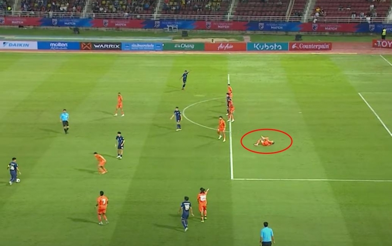 ĐT Thái Lan lại gây tranh cãi vì ghi bàn thắng thiếu fair play