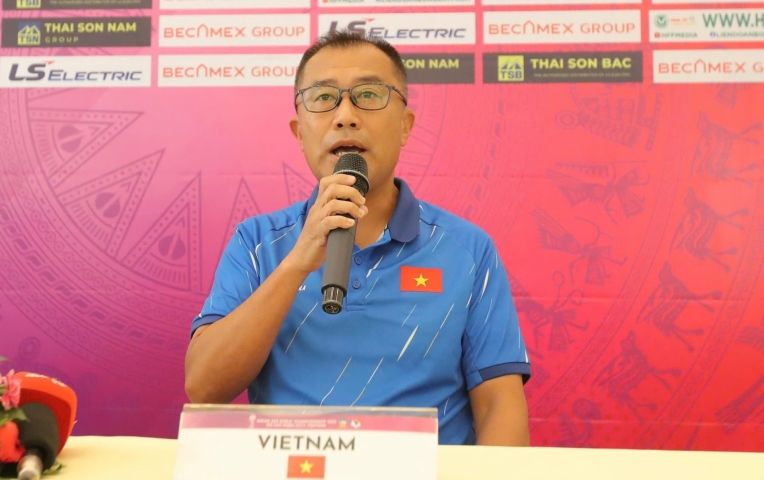 HLV Nhật Bản đặt mục tiêu vô địch cùng tuyển Việt Nam