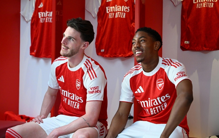 Sao trẻ hàng đầu nước Anh gia hạn hợp đồng với Arsenal