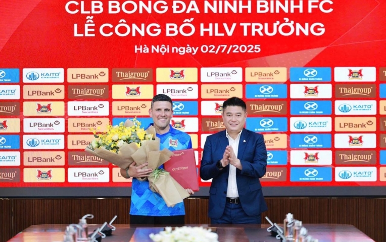 HLV Tây Ban Nha chính thức dẫn dắt đội của Hoàng Đức