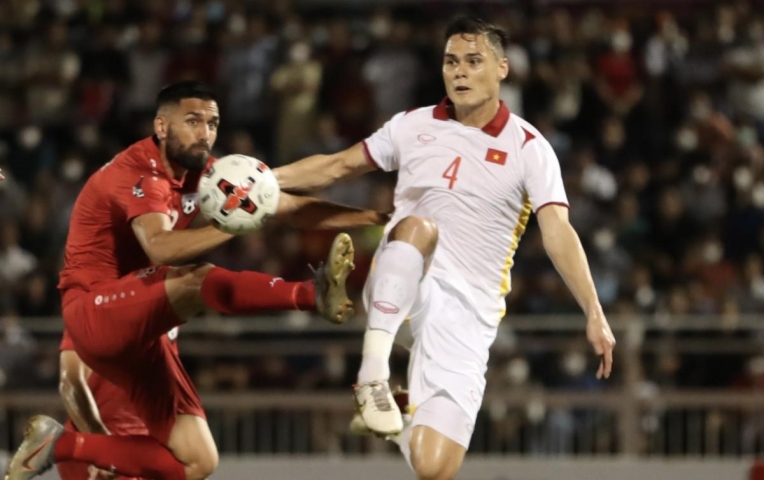 Chia tay Tiến Linh, đại gia V-League mua ngay sao Việt kiều Đức