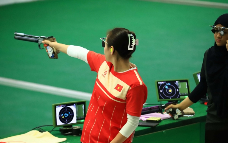 NÓNG: Bắn súng Việt Nam phá kỷ lục, giành HCV SEA Games