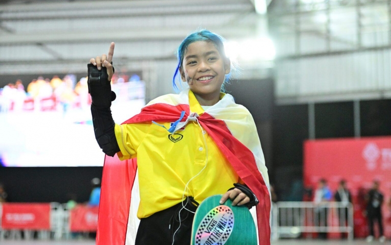 SỐC: VĐV nhí 10 tuổi gây sốt khi giành HCV SEA Games 33