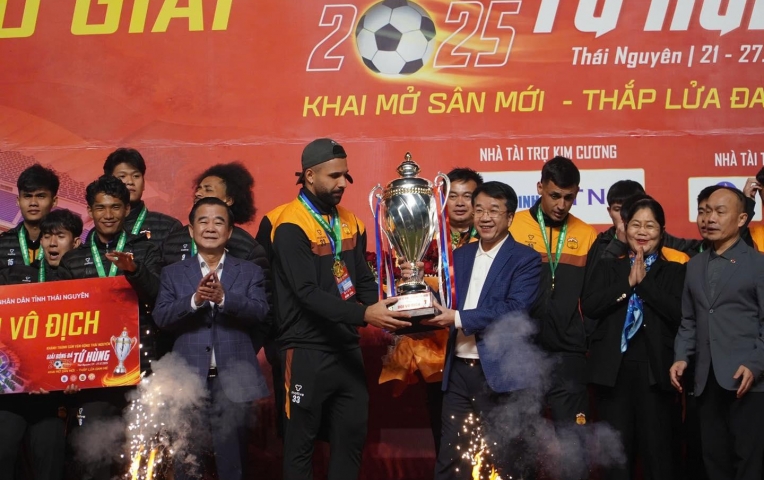 HAGL chính thức giành chức vô địch ở SVĐ 500 tỷ mới toanh