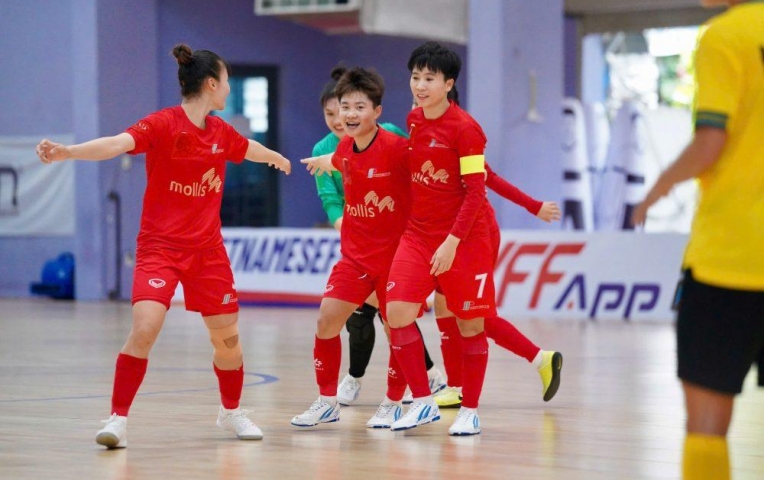 Tuyết Dung ghi bàn, Phong Phú Hà Nam có điểm số đầu tiên