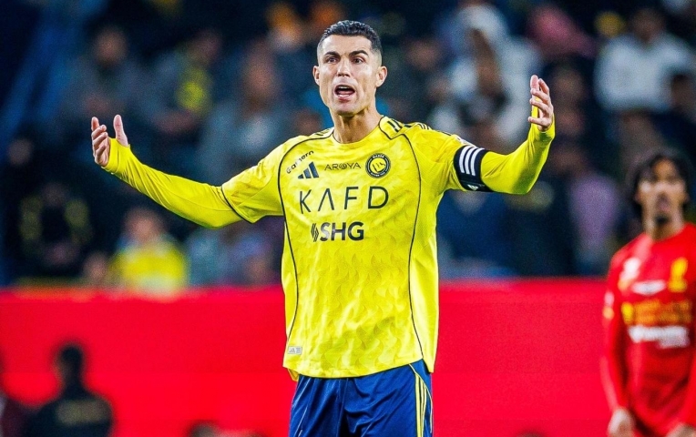 Ronaldo ghi bàn, Al Nassr vẫn thua trận thứ 2 liên tiếp