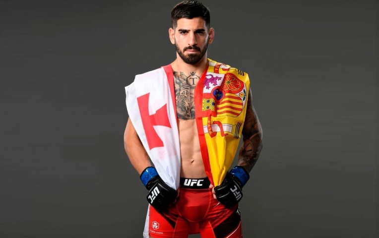 Ilia 'El Matador' Topuria gia nhập danh sách huyền thoại UFC