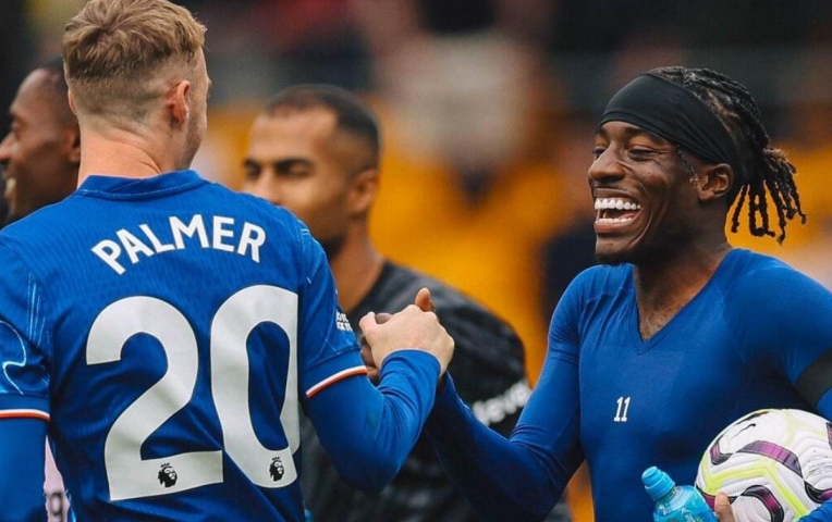 Slot chỉ ra cầu thủ Chelsea làm điều 'chưa từng thấy'