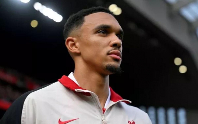 Liverpool chuẩn bị sẵn 4 phương án thay thế Alexander-Arnold