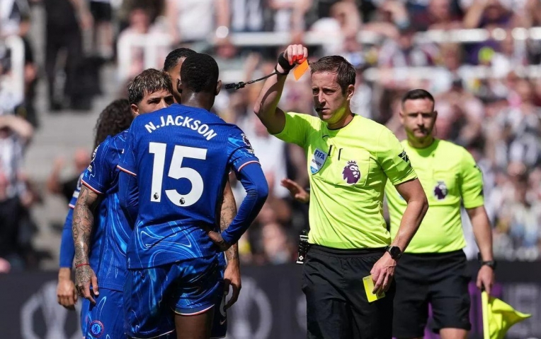 Chelsea nhận 'đòn giáng mạnh' trong cuộc đua giành vé dự C1