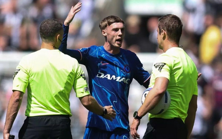 Ngoại hạng Anh áp dụng luật mới giống UEFA