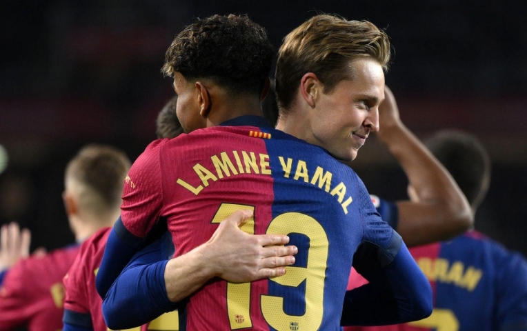 Barca tiến gần đến việc gia hạn hợp đồng với 2 trụ cột