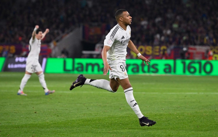 Không vô địch, Mbappé vẫn giành được 2 danh hiệu cá nhân quan trọng