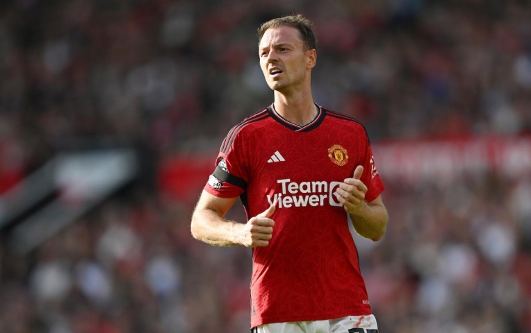 Jonny Evans chính thức từ giã sự nghiệp bóng đá