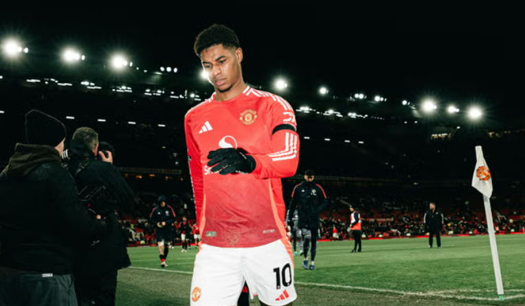 Marcus Rashford phản pháo lại CĐV giữa tin đồn rời MU