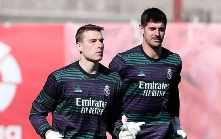 'Kép phụ' Real quyết tâm ở lại Bernabeu